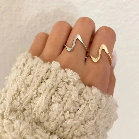 925 Sterling Silver Dainty Minimalist Wave Ring Stackable Thin Wave Ring - Picture 3 of 6